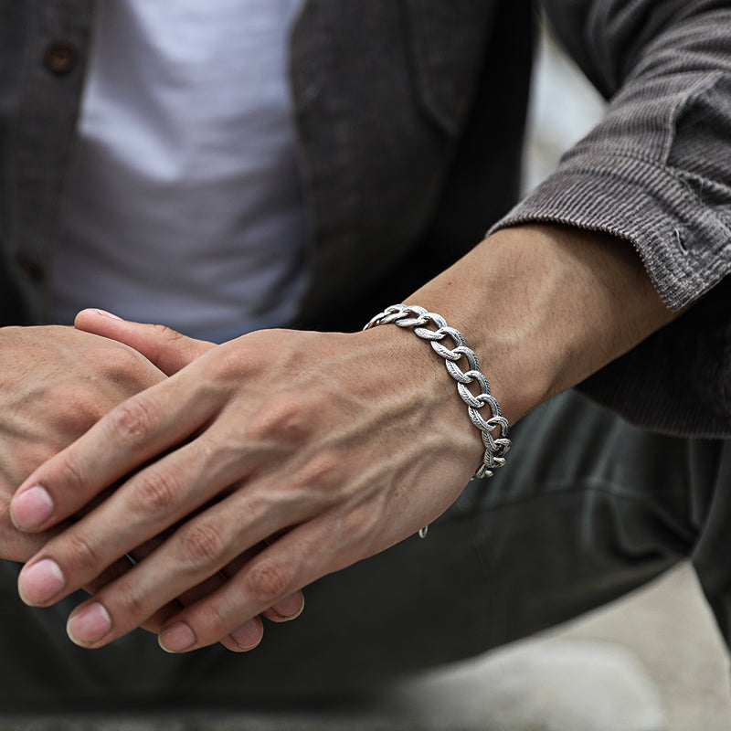 Feather bracelet